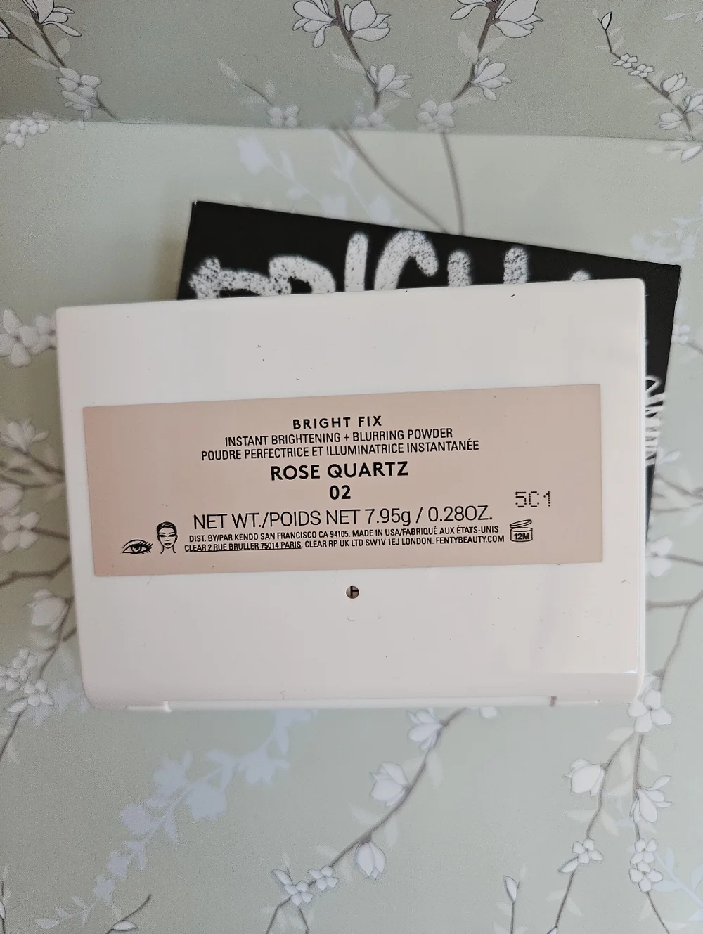 Fenty Beauty Bright Fix Instant Brightening + Blurring Powder Rose Quartz 02 NEW